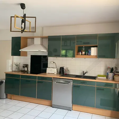- Belle Maison Piscine בית אירוח